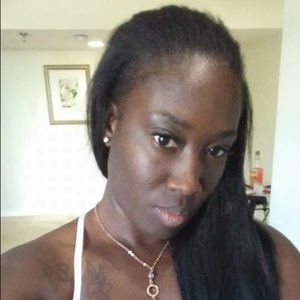 Meet your Posher, Keosha